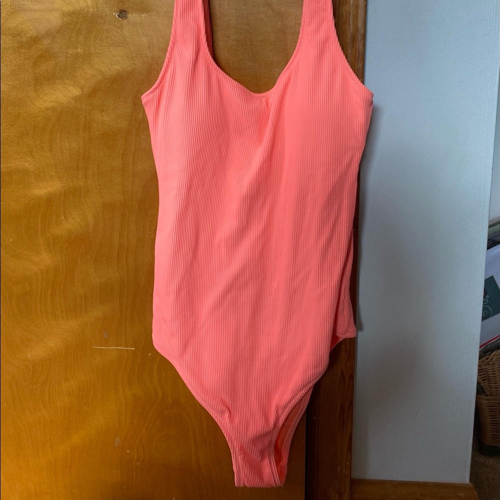 AE Swim small long brand new with tags !
